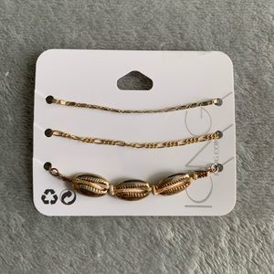 Forever 21 bracelet set.